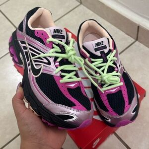 Nike Air Max Moto 2k